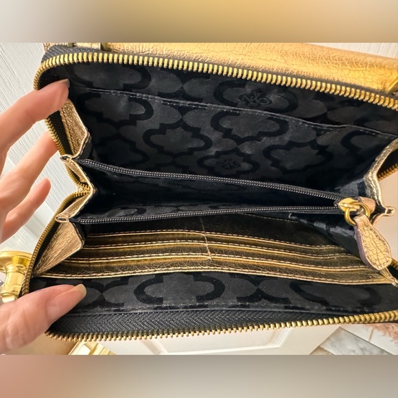 Gold Crossbody/Wallet - Picture 6 of 6